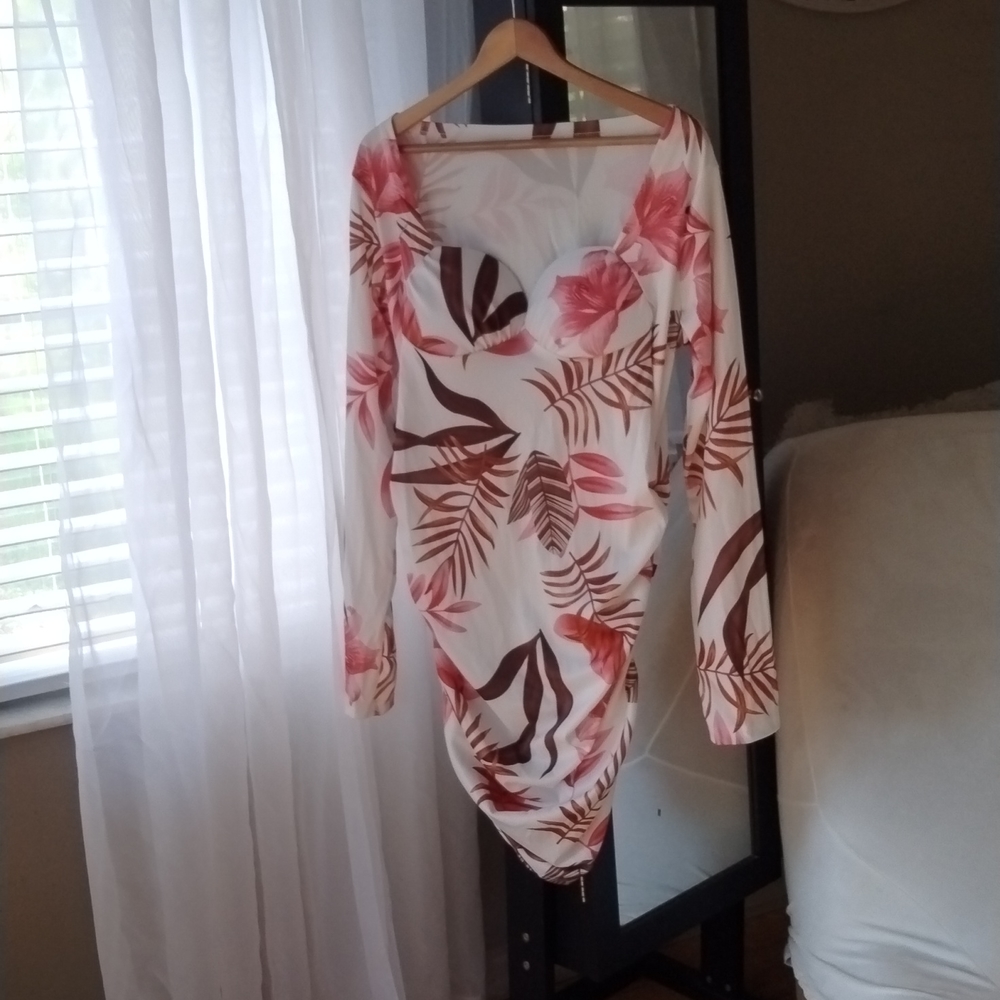 Beautiful dress!
